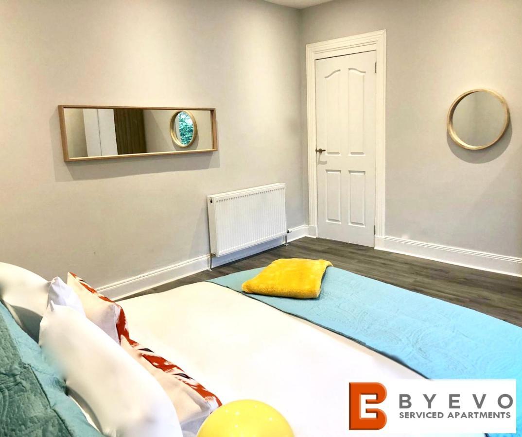 Byevo Almar Villa - Close To City And Airport - Perfect For Contractors Or Large Groups Glasgow Eksteriør bilde
