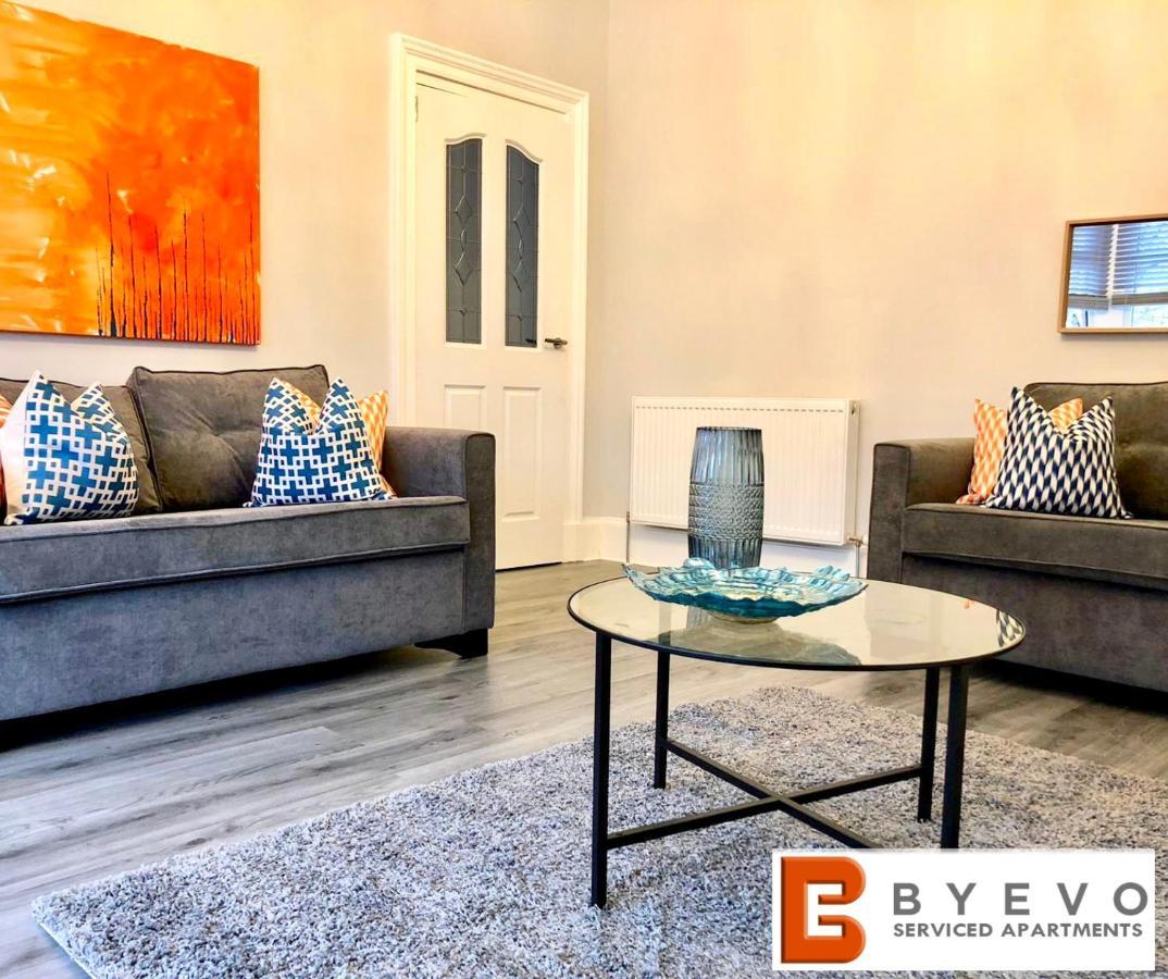 Byevo Almar Villa - Close To City And Airport - Perfect For Contractors Or Large Groups Glasgow Eksteriør bilde