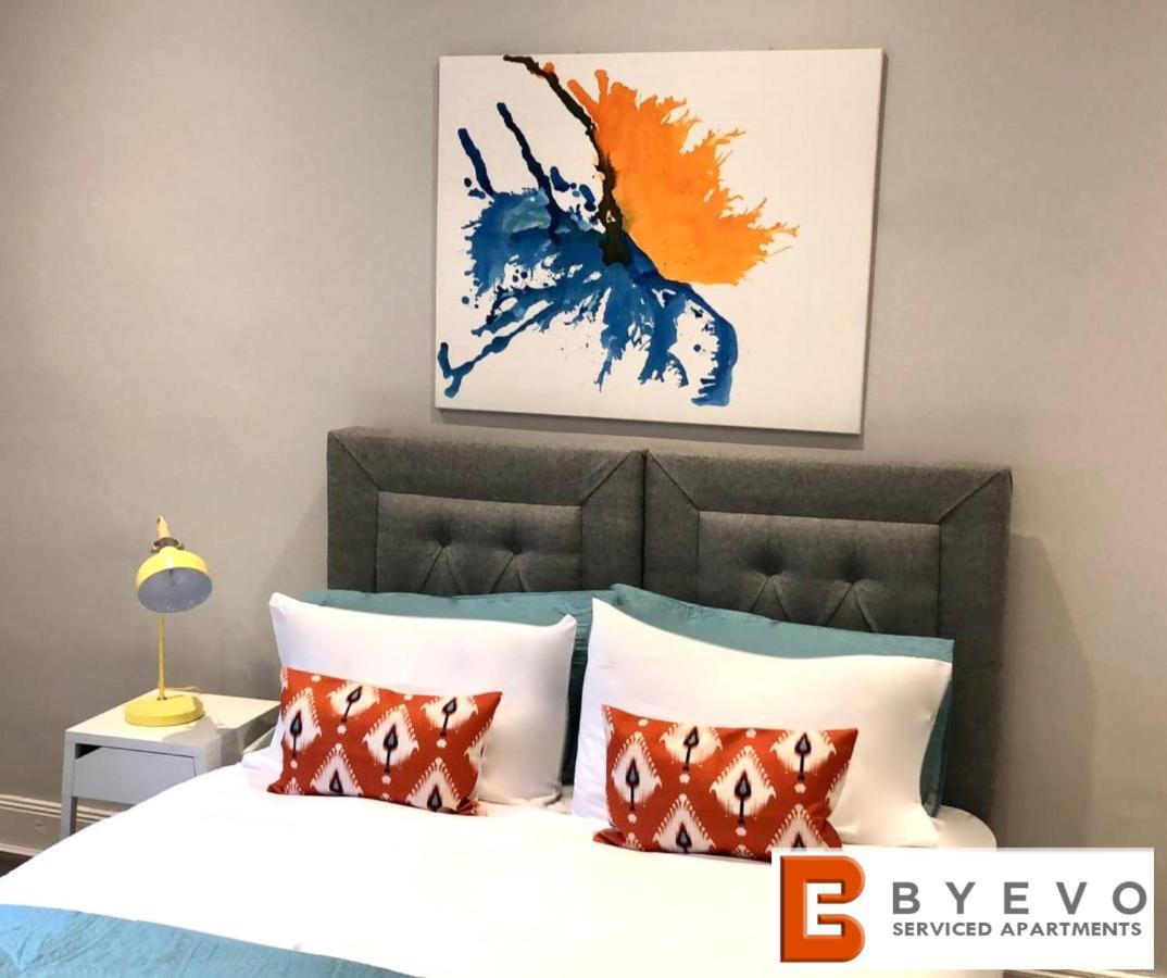 Byevo Almar Villa - Close To City And Airport - Perfect For Contractors Or Large Groups Glasgow Eksteriør bilde