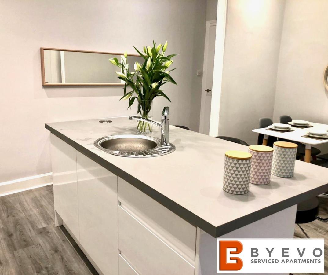 Byevo Almar Villa - Close To City And Airport - Perfect For Contractors Or Large Groups Glasgow Eksteriør bilde